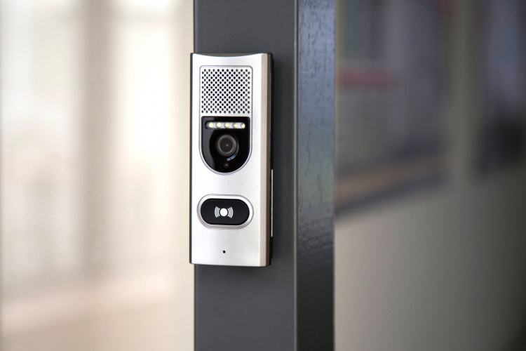 Alecto Intercom med kamera og 3,5 tommers fargeskjerm Alecto Intercom med kamera og 3,5 tommers fargeskjerm