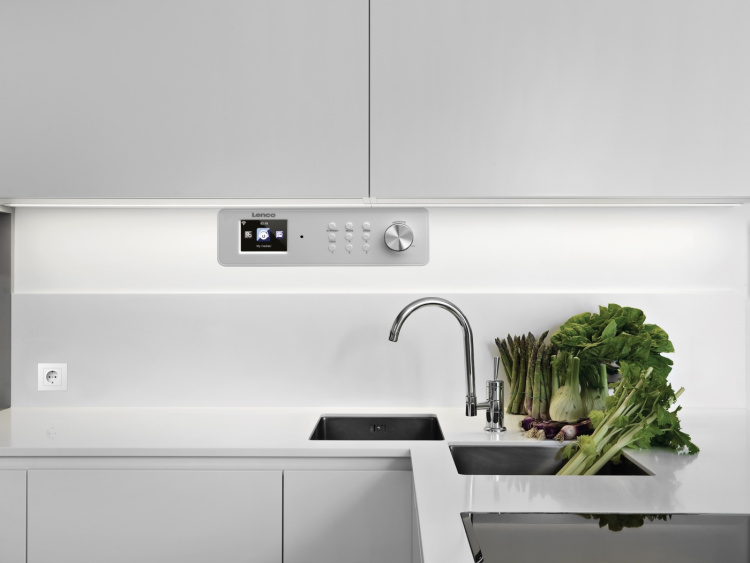 Lenco Internettradio på kjøkkenet med FM White Lenco Internettradio på kjøkkenet med FM White