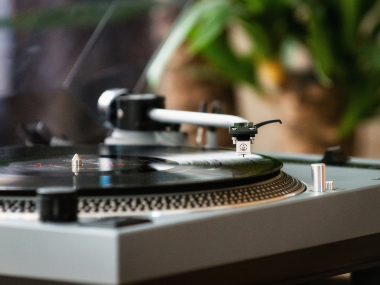 Lenco Platespiller med direkte PC-drift CE-UK Grey Lenco Platespiller med direkte PC-drift CE-UK Grey