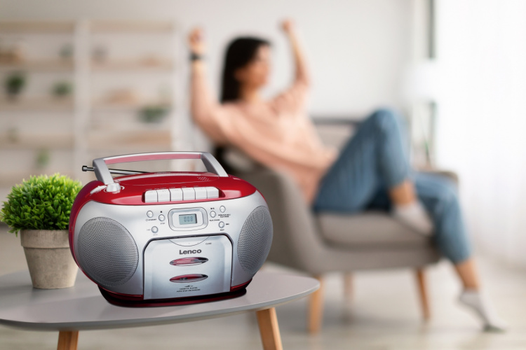 Lenco Bærbar FM-radio CD-kassettspiller Rød