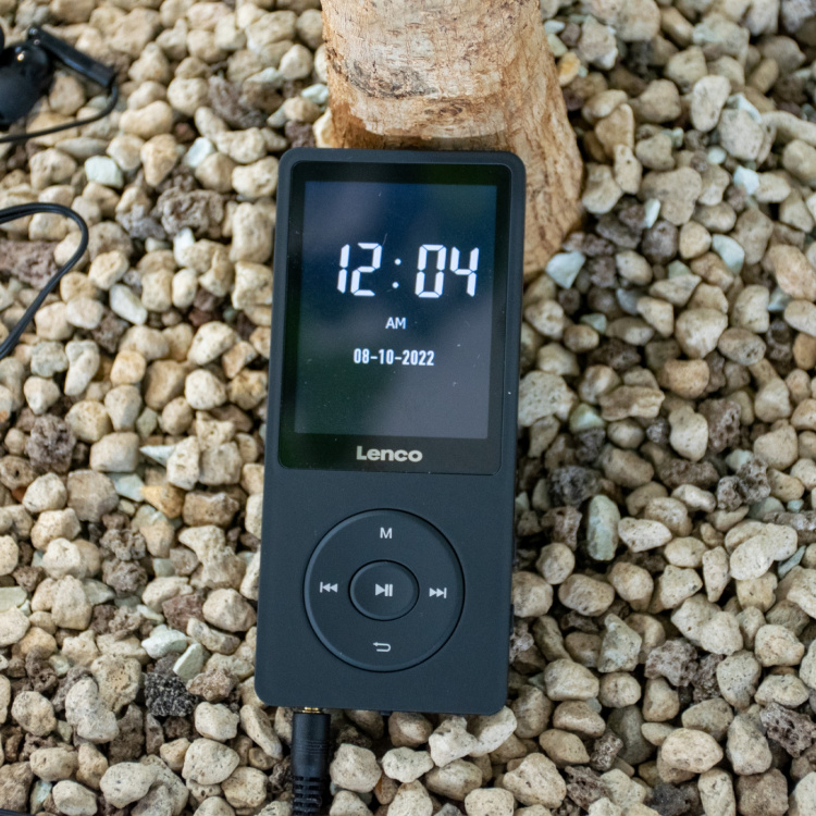 Lenco MP3/MP4-spiller med 2,4 Lenco MP3/MP4-spiller med 2,4