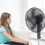 BLACK+DECKER Sokkelvifte 40cm 45W Svart